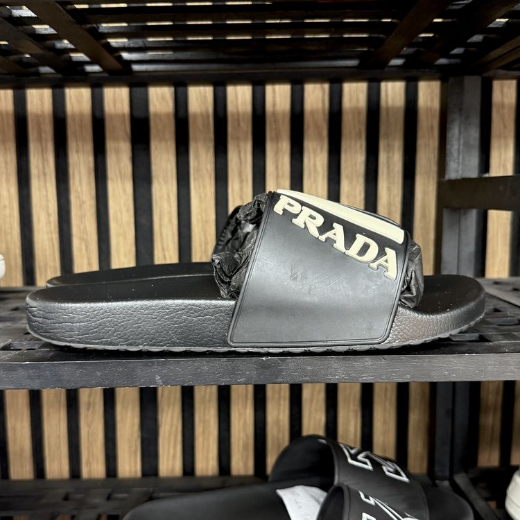 Prada Slider UK 8